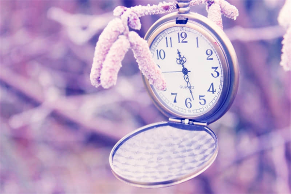 关于时间的800字话题作文【5篇】范文